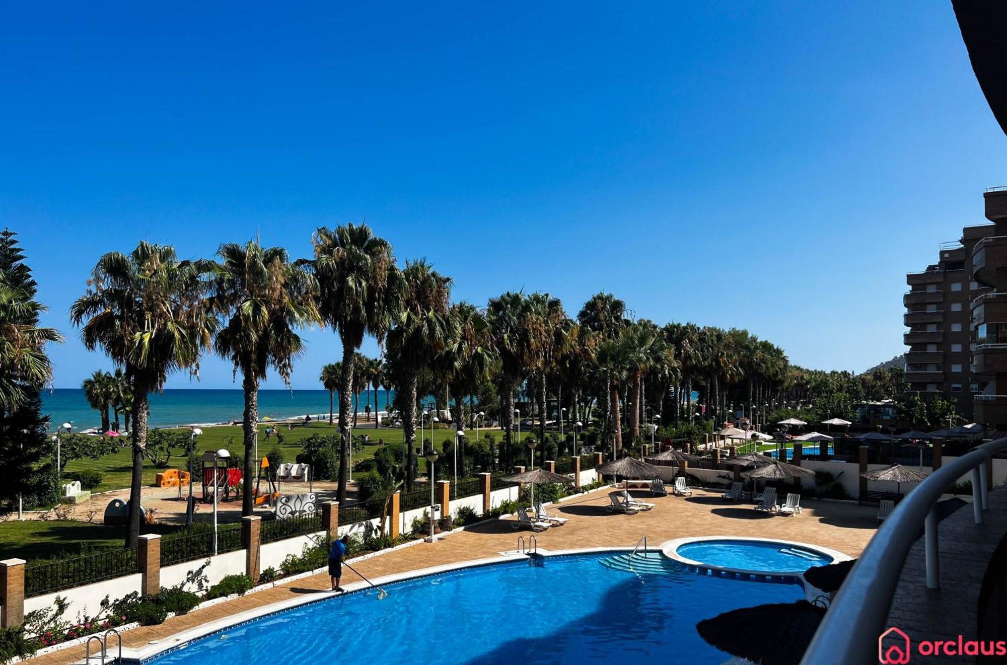 Modern Apartment In Front Of The Mediterranean Oropesa del Mar Exterior foto